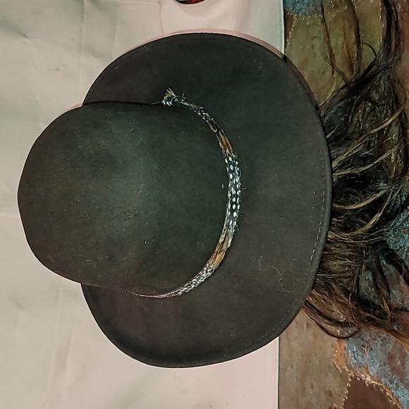 Vintage. Made in USA. The Scala Collection. 💯 % wool. Women's size Medium - Picture 5 of 12